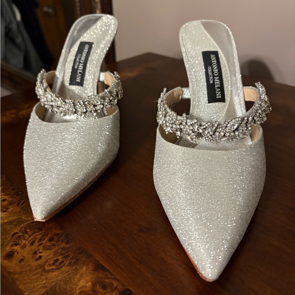 ANTONIO MELANI Glittering Silver Heels
